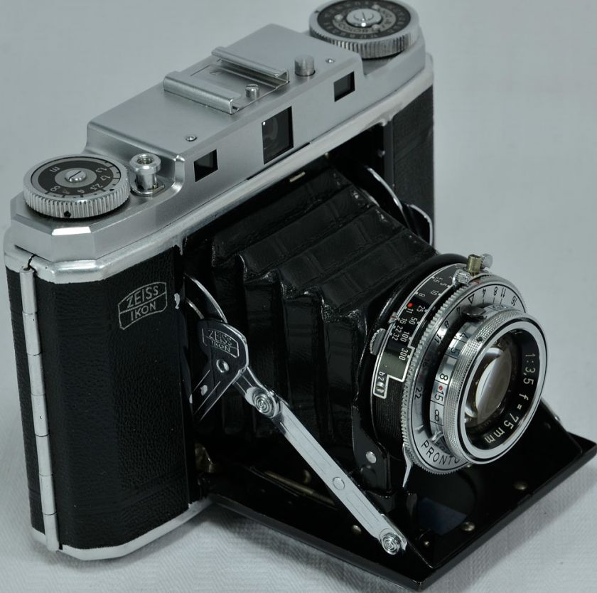 6x6 camera Zeiss Ikon Ikonta M  