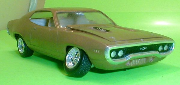 MPC 1971 Plymouth GTX Annual Original 71 Issued Kit Built Vintage 