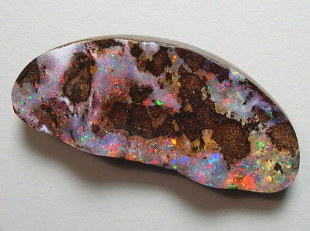 FLICKERING REDS 29ct SOLID YOWAH BOULDER OPAL  