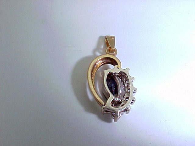 Vintage 375 yellow gold Sapphire and Diamonds Pendant  