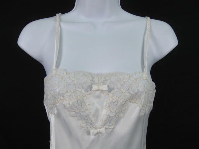 OSCAR DE LA RENTA White Lace Trim Nightgown Teddie P  