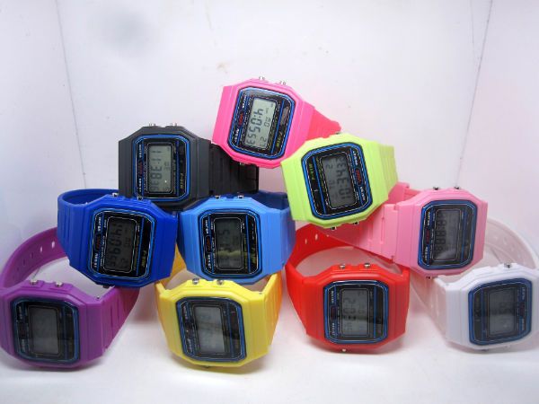 Classic Fashion Retro Digital Vintage ODM F 91w Watch LED Disco Light 