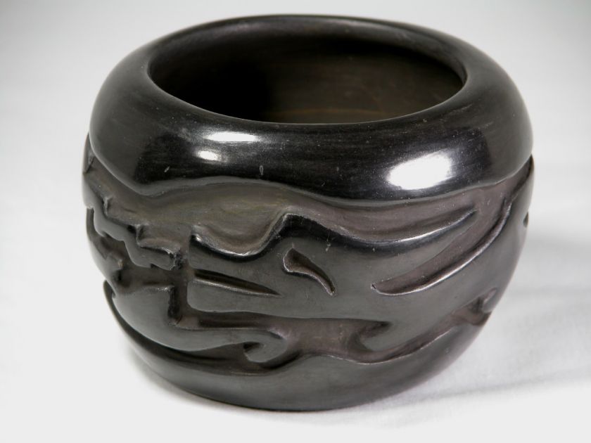 SANTA CLARA POTTERY BILLY CAIN AVANYU SERPENT JAR  