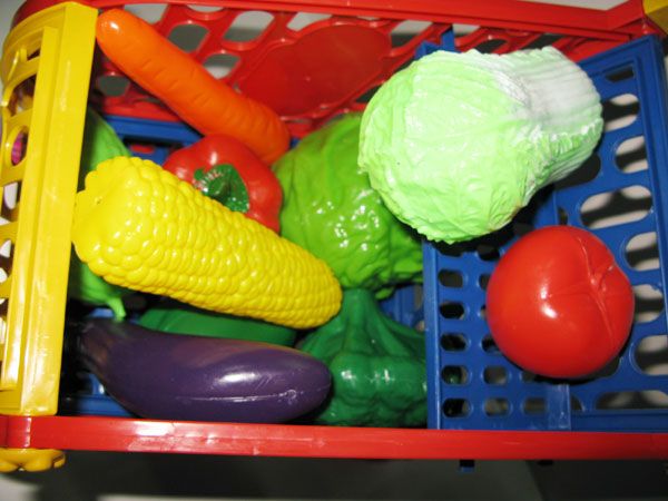 Item Toys shopping cart with Free plastic food (Free Food must be 