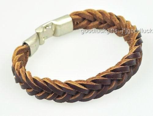   clasp colour brown leather as picture real item shooted size it is 7