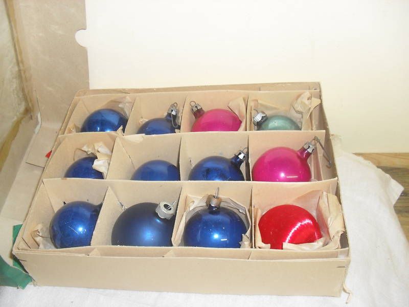 VINTAGE CHRISTMAS ORNAMENTS BALLS POLAND  