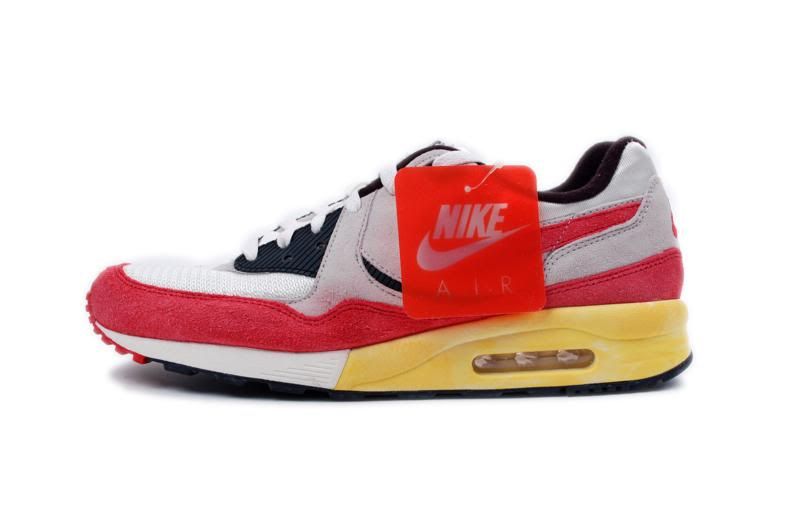 Nike Mens Air Max Vintage Quickstrike White Red 482932 100  