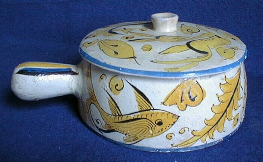 MEXICAN POTTERY CASSEROLE & LID FINE OLD SWIMMING FISH  