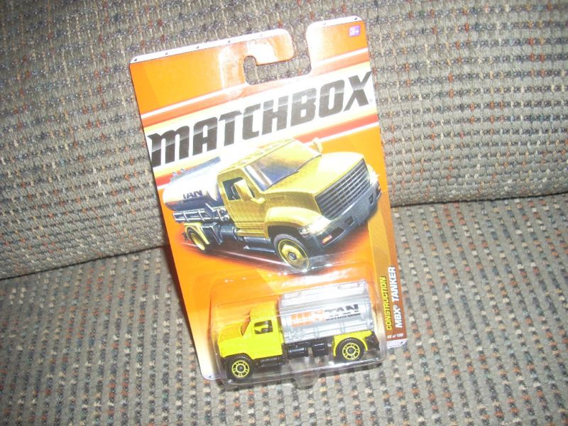 Matchbox 2011 Construction MBX Tanker #48  