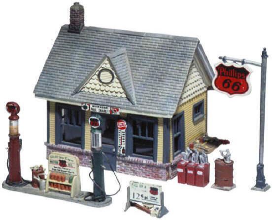 Gas Station Unpainted Metal Kit Assembled Size 4 x 2 7/8 NIB  