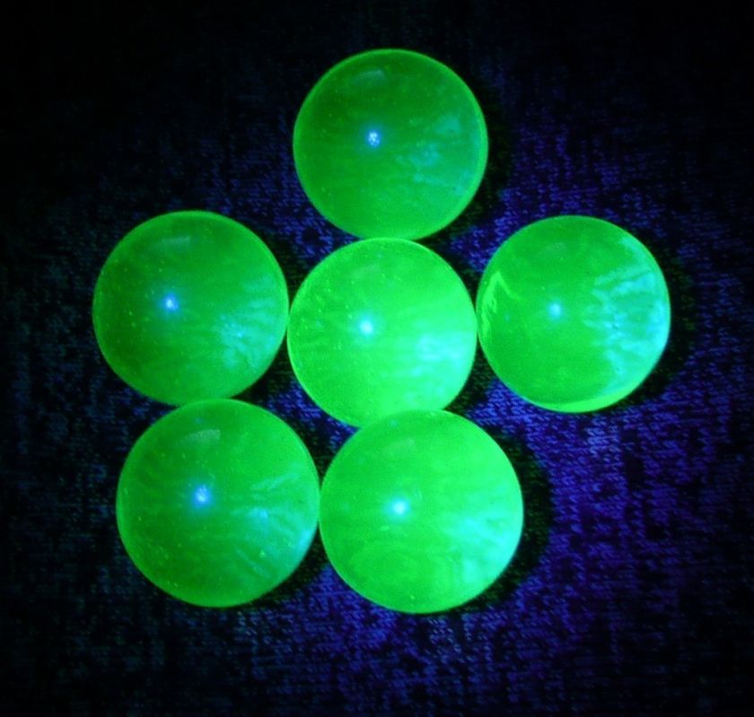 Uranium Vaseline UV Fluorescent Glass 9/16 Marbles   Glows Under 