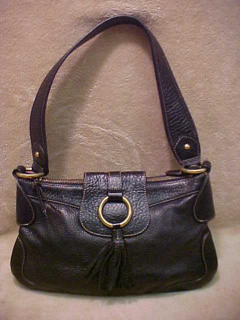 PRAGUE BLACK LEATHER SHOULDER BAG PURSE HANDBAG GREAT Pre Owned 