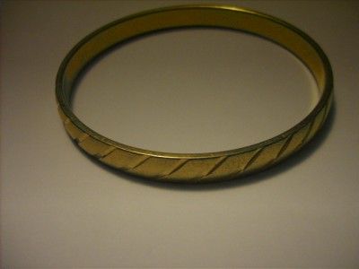 Vintage Textured Gold Tone MONET Bangle Bracelet  