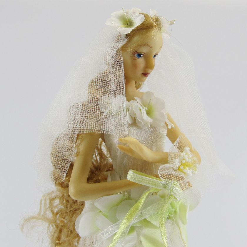 Bride Wedding Gown Bridal Doll Figurine Stand NIB 12H  