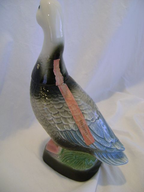 JIM BEAM 1979 Blue Snow Goose ~ FULL DECANTER  