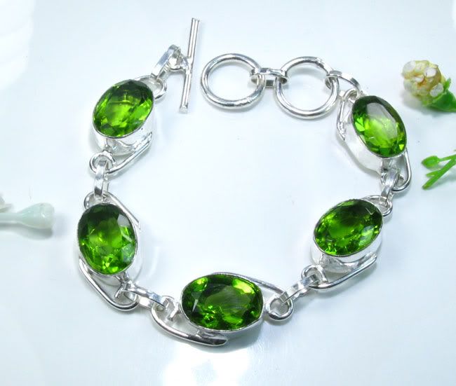 PERIDOT SILVER BRACELET 6 3/4 7 1/2; S5177  