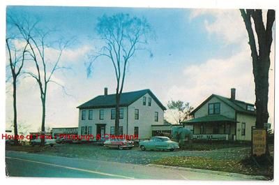 BELFAST, ME. 1950s PERRYS NUT HOUSE   old cars, elephant, museum 