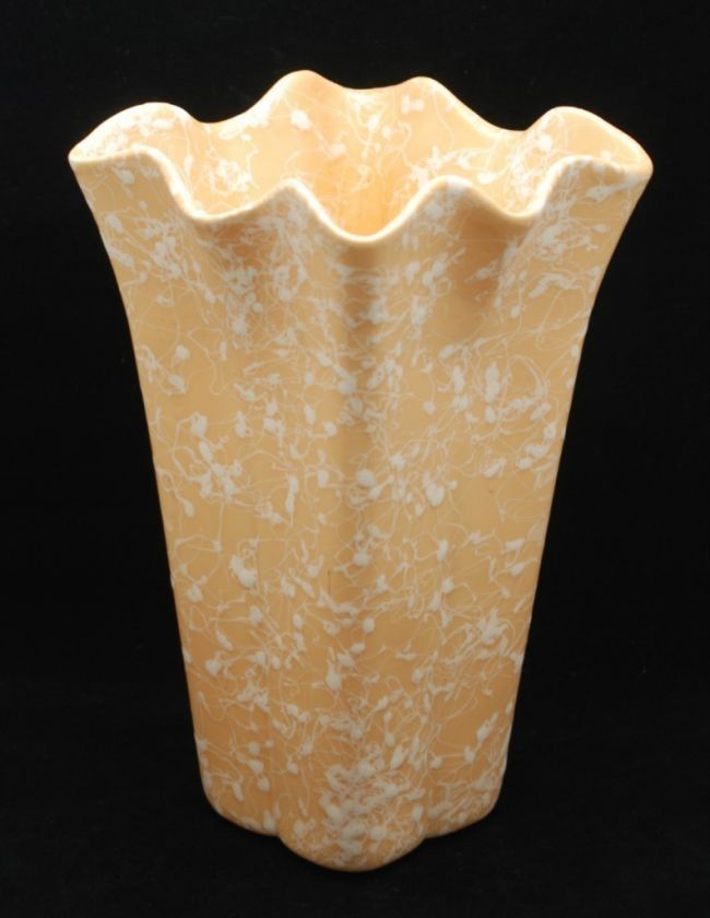 GORGEOUS VINTAGE LARGE PEACH CAMEO SHAWNEE RUFFLE VASE  