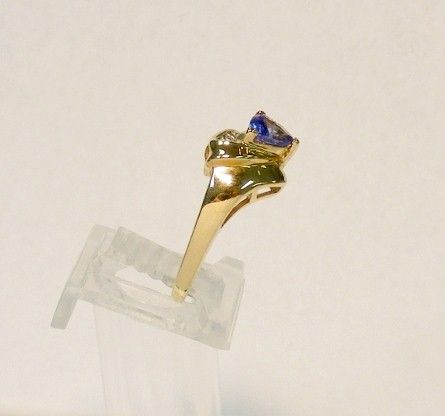 14K YELLOW GOLD .60cttw TRILLION CUT TANZANITE & DIAMOND RING *  